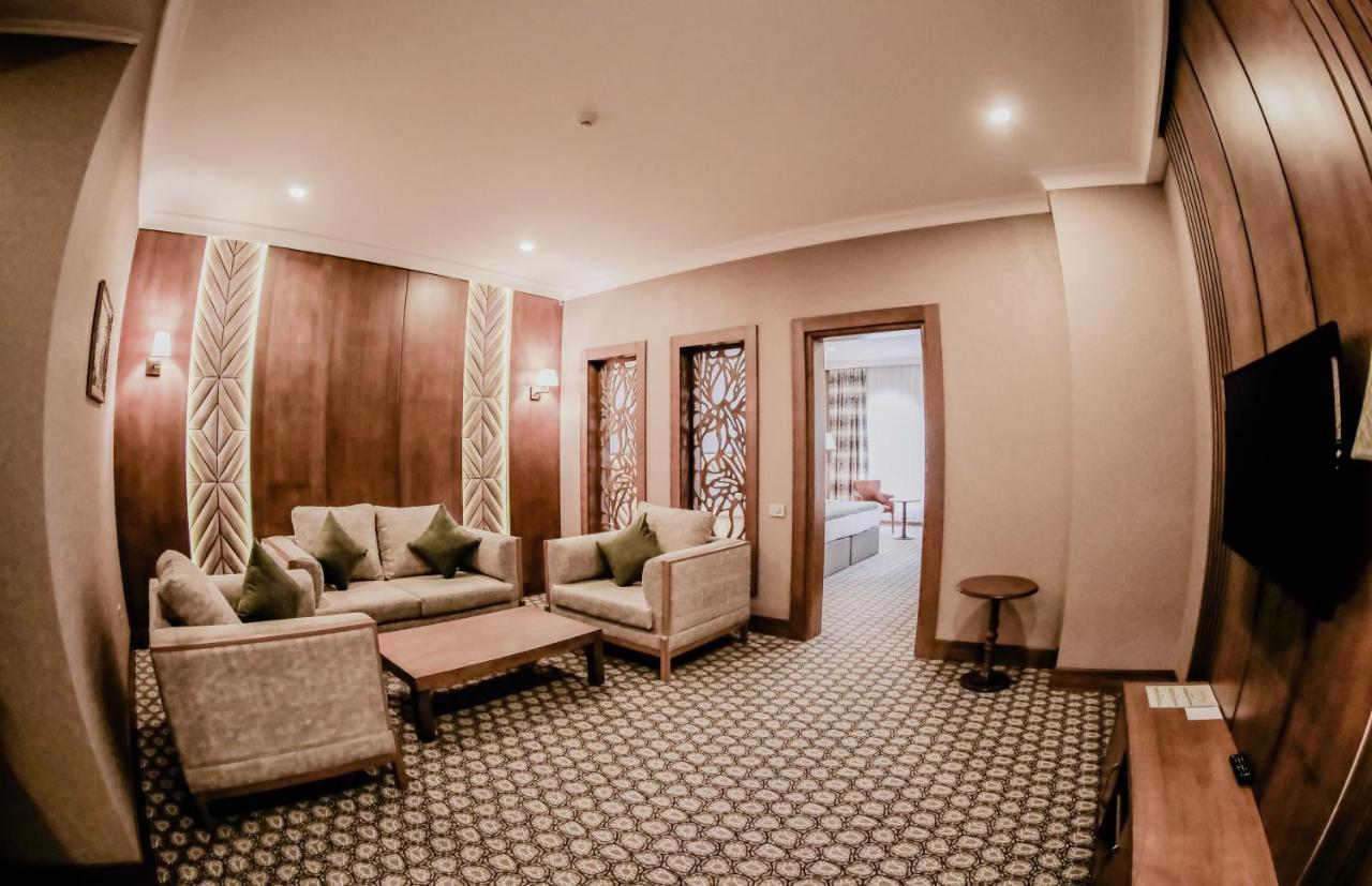 Madison Hotel バクー エクステリア 写真