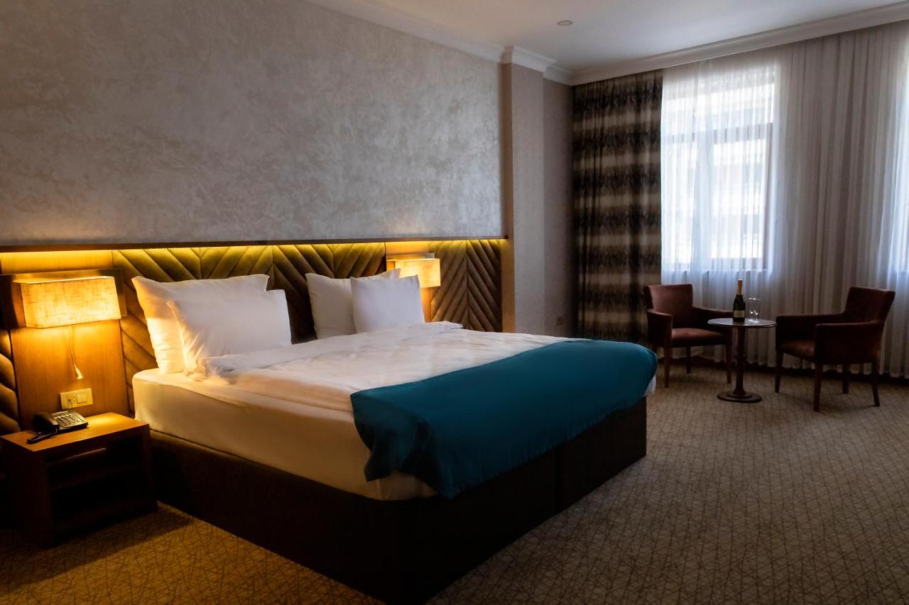 Madison Hotel バクー エクステリア 写真