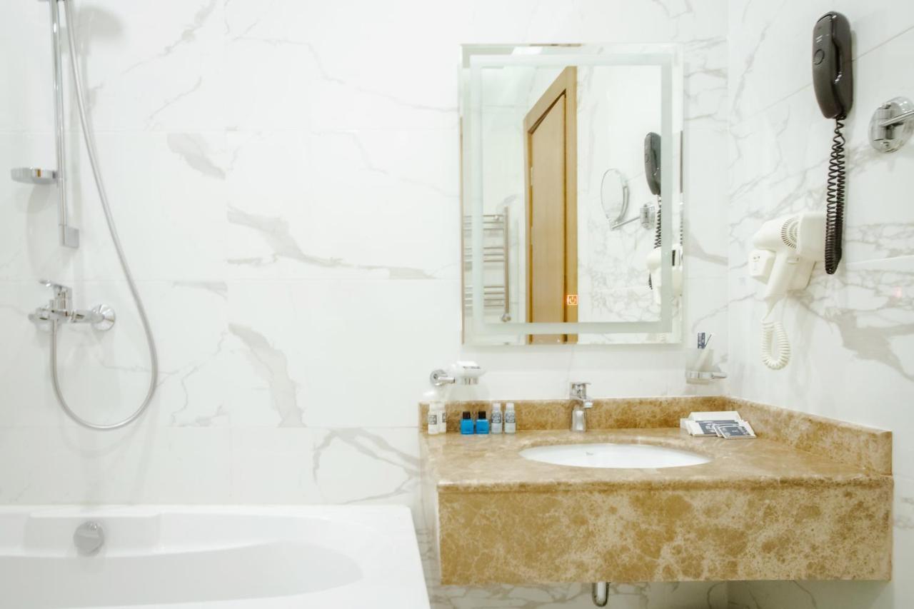 Madison Hotel バクー エクステリア 写真