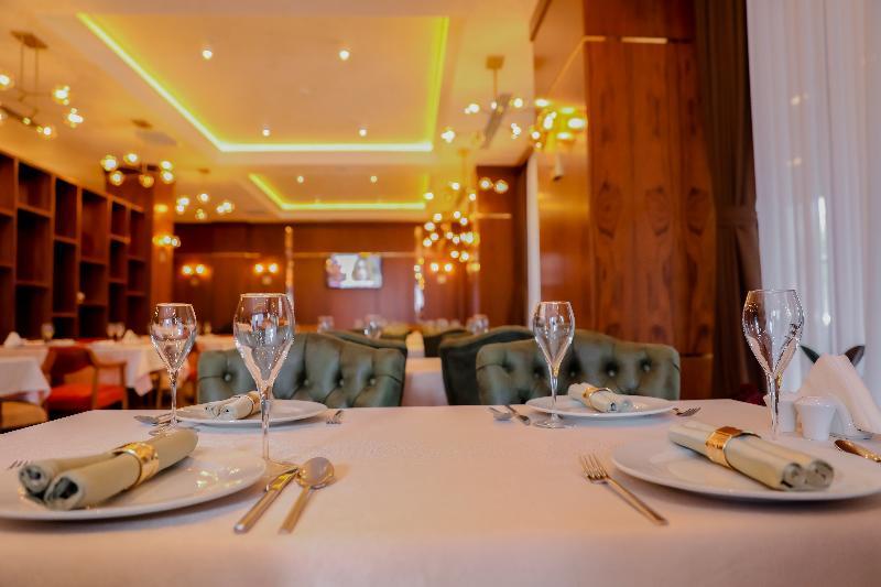 Madison Hotel バクー エクステリア 写真